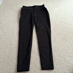 POP Fit black leggings with pockets.